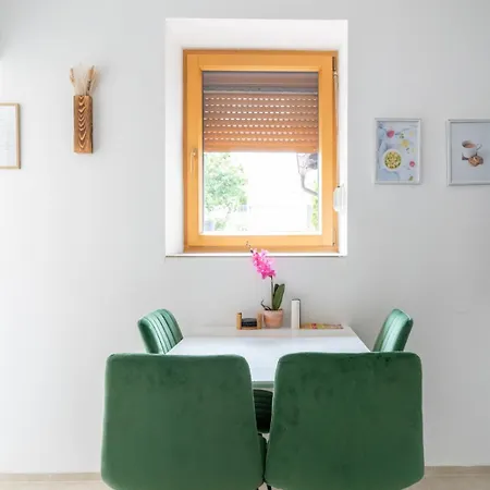 Oasis / 50m² / Comfortable With Terrace