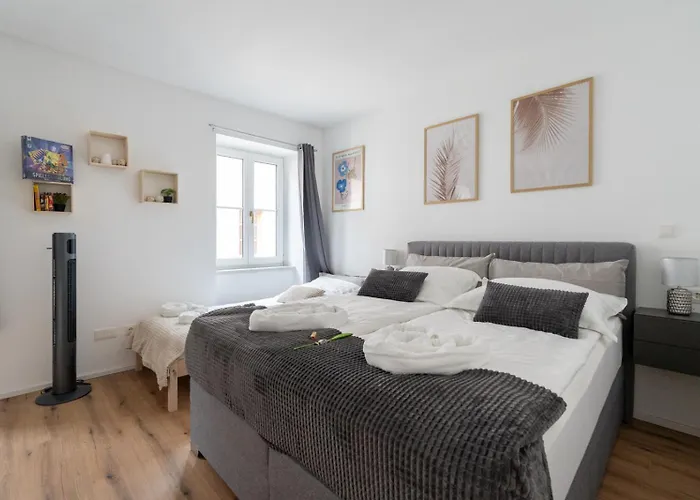 Apartment Oasis / 50m² / Comfortable With Terrace