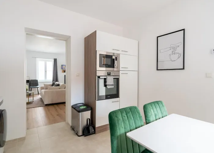 Apartment Oasis / 50m² / Comfortable With Terrace *