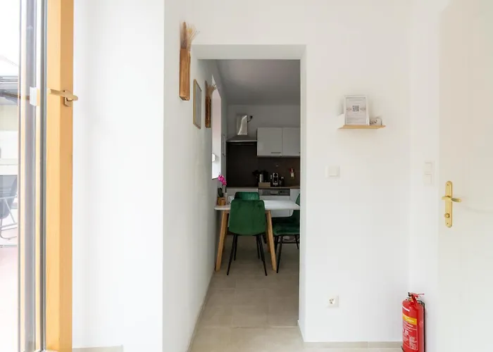 Oasis / 50m² / Comfortable With Terrace *